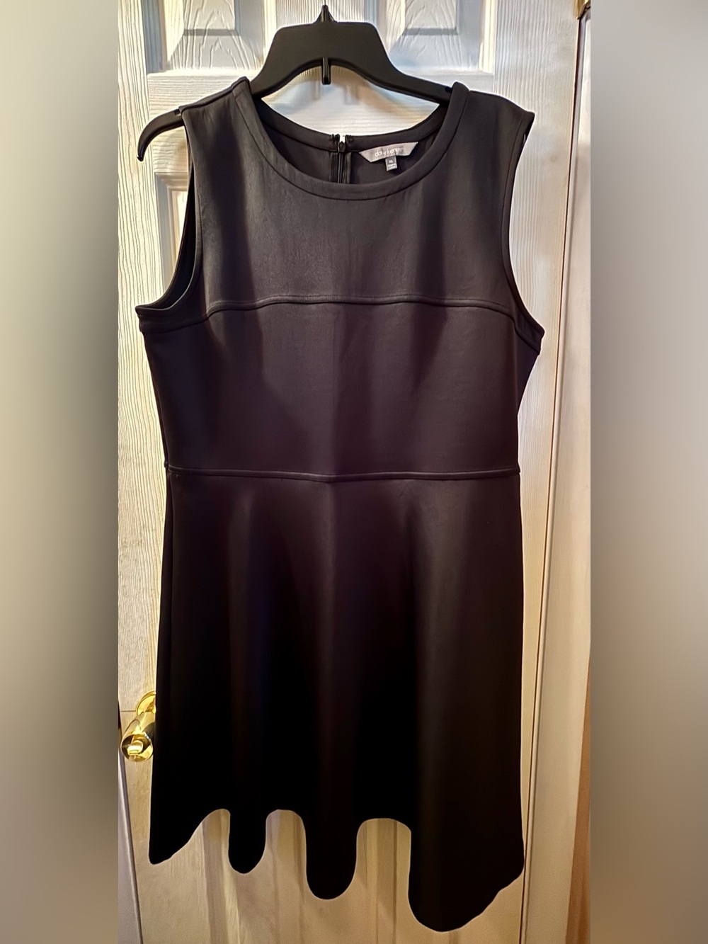 Daisy Fuentes Black Sleeveless Fit-and-Flare Dress